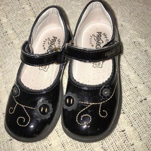 Girls Primigi patent Mary Janes
